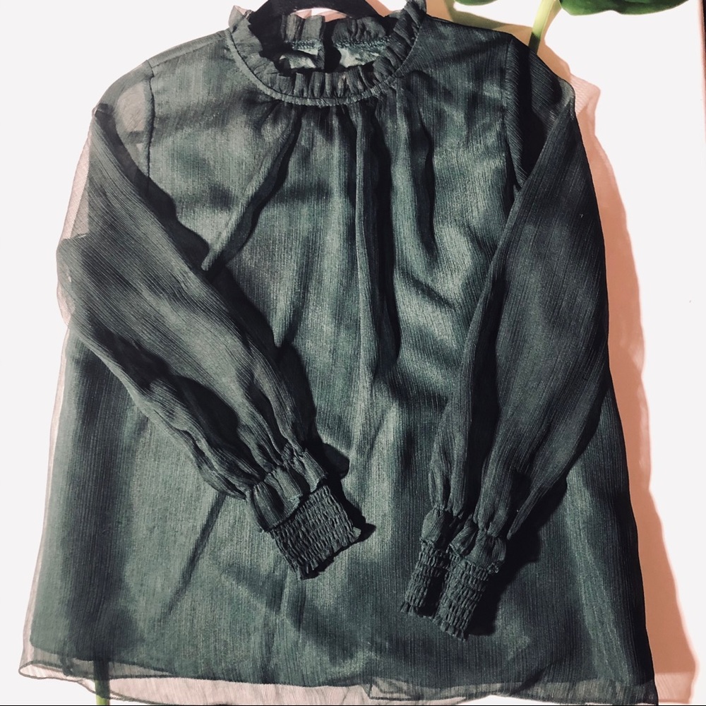 New Light Fashion Blouse - Green w/ Long sleeves